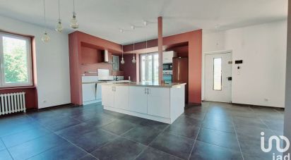 Maison 6 pièces de 240 m² à Saint-Chamond (42400)