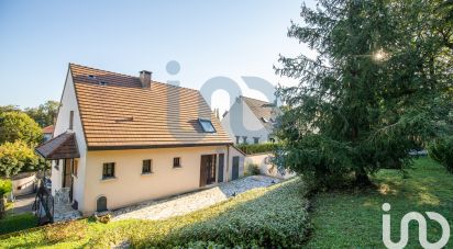 Maison traditionnelle 5 pièces de 120 m² à Yerres (91330)