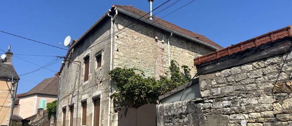 Village house 9 rooms of 242 m² in Givry (71640)