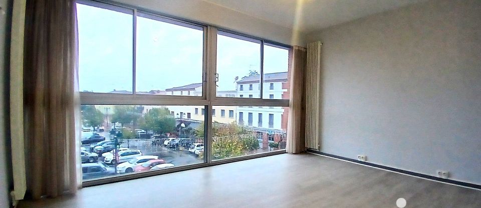 Building in Moissac (82200) of 200 m²