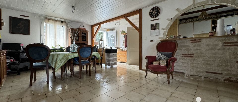 Maison 5 pièces de 110 m² à Saint-Xandre (17138)