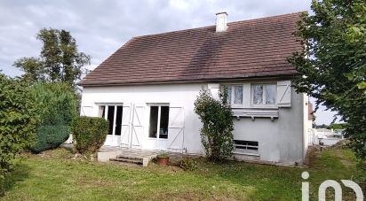 Traditional house 5 rooms of 106 m² in Crépy-en-Valois (60800)