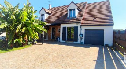 Traditional house 6 rooms of 126 m² in Les Écrennes (77820)