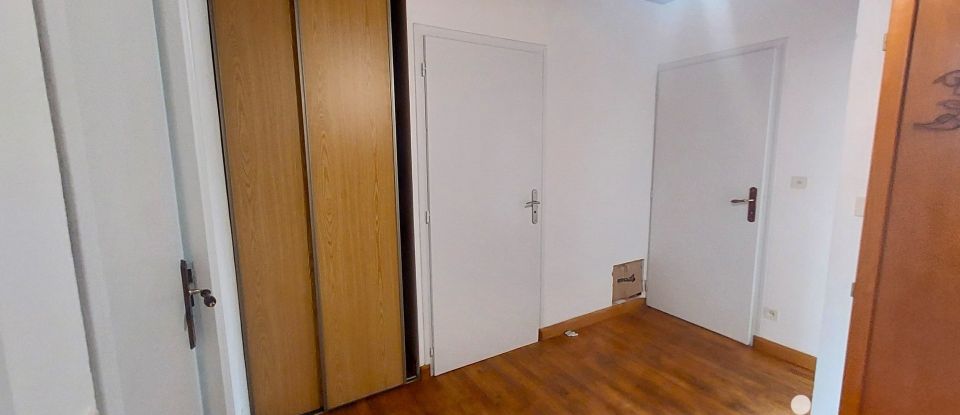 Maison de ville 5 pièces de 144 m² à - (16460)