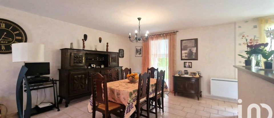 Maison 4 pièces de 90 m² à Castelsarrasin (82100)