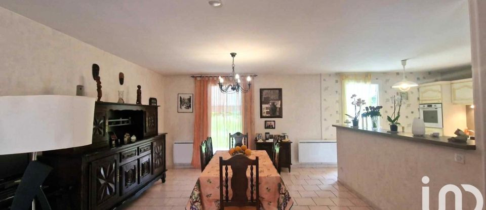 Maison 4 pièces de 90 m² à Castelsarrasin (82100)