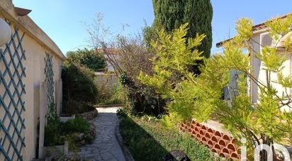 House 4 rooms of 77 m² in Arles (13200)