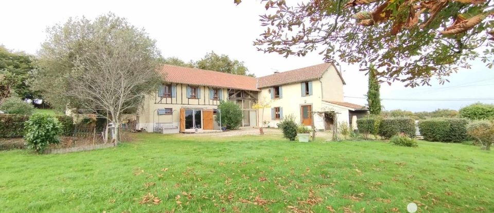 Country house 5 rooms of 223 m² in Trie-sur-Baïse (65220)