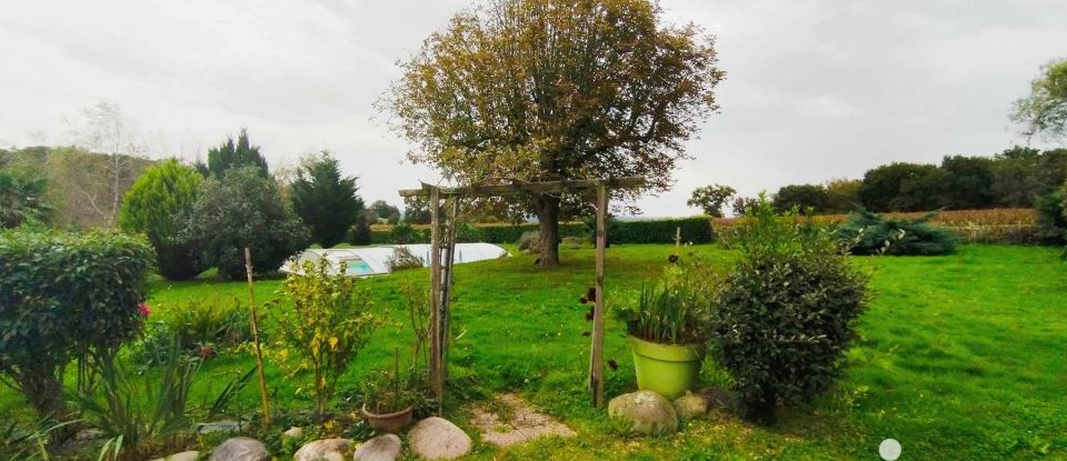 Country house 5 rooms of 223 m² in Trie-sur-Baïse (65220)