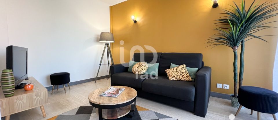 Appartement 3 pièces de 78 m² à Saint-Raphaël (83700)