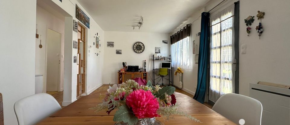 Traditional house 4 rooms of 74 m² in GUIPRY (35480)