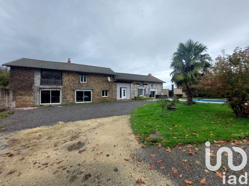 Maison 5 pièces de 220 m² à Châlus (87230)