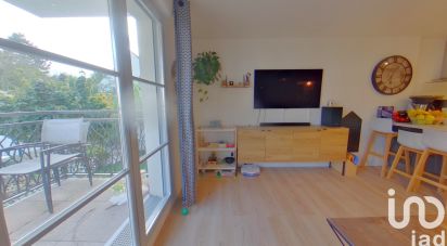 Apartment 4 rooms of 74 m² in Moissy-Cramayel (77550)