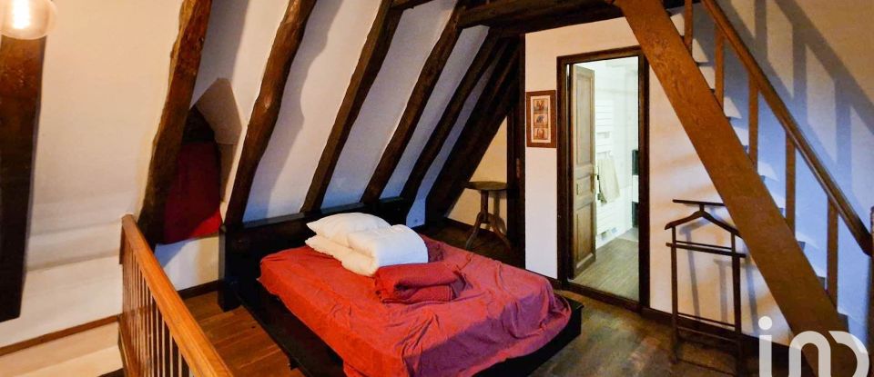 Traditional house 11 rooms of 280 m² in Cœur de Causse (46240)