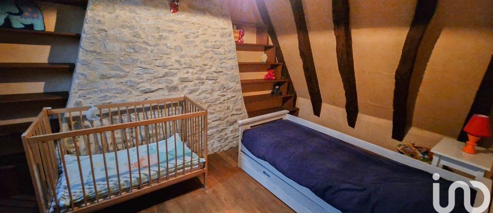 Traditional house 11 rooms of 280 m² in Cœur de Causse (46240)