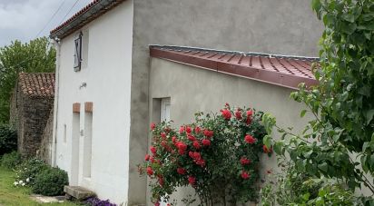 Traditional house 4 rooms of 87 m² in Saint-Étienne-du-Bois (85670)