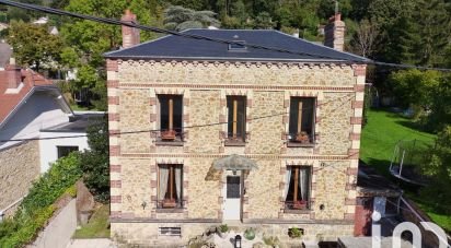 Mansion 8 rooms of 155 m² in Chevreuse (78460)