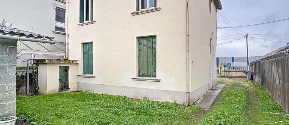 House 6 rooms of 100 m² in Bazet (65460)