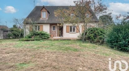 Traditional house 7 rooms of 175 m² in Claye-Souilly (77410)