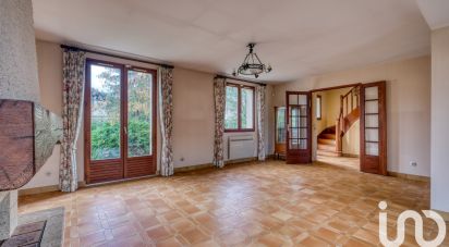 Maison traditionnelle 7 pièces de 175 m² à Charmentray (77410)