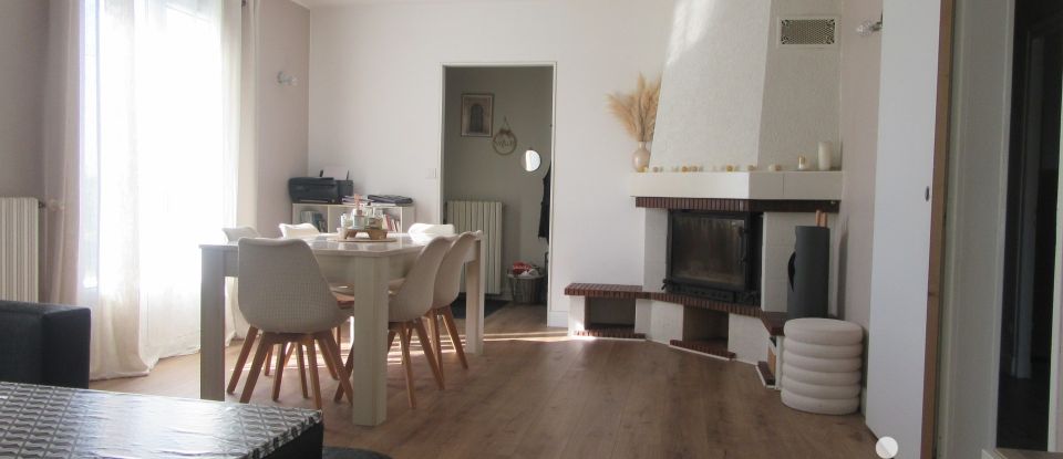 Maison 5 pièces de 99 m² à Bressuire (79300)