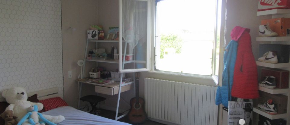 House 5 rooms of 99 m² in Courlay (79440)