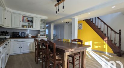 House 4 rooms of 109 m² in Aigrefeuille-sur-Maine (44140)