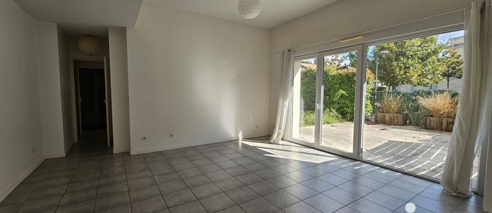 Appartement 3 pièces de 63 m² à Bordeaux (33200)