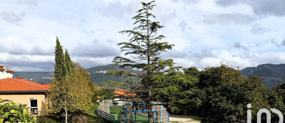 Maison traditionnelle 5 pièces de 110 m² à Millau (12100)