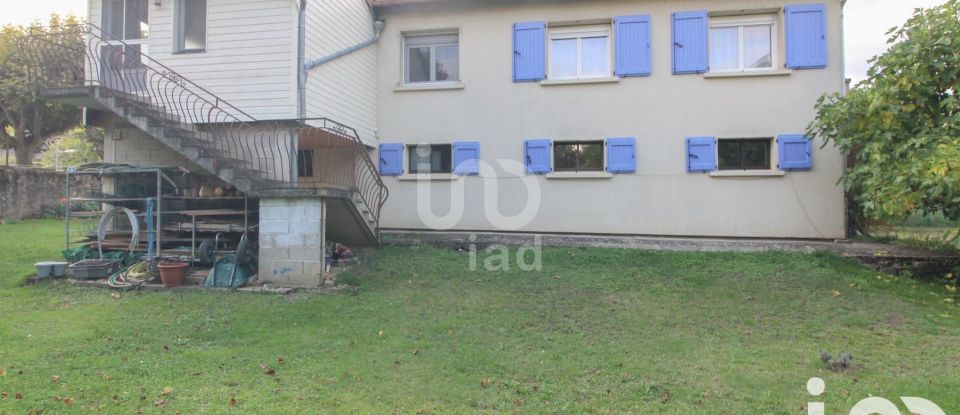 House 9 rooms of 170 m² in Saint-Georges-de-Luzençon (12100)