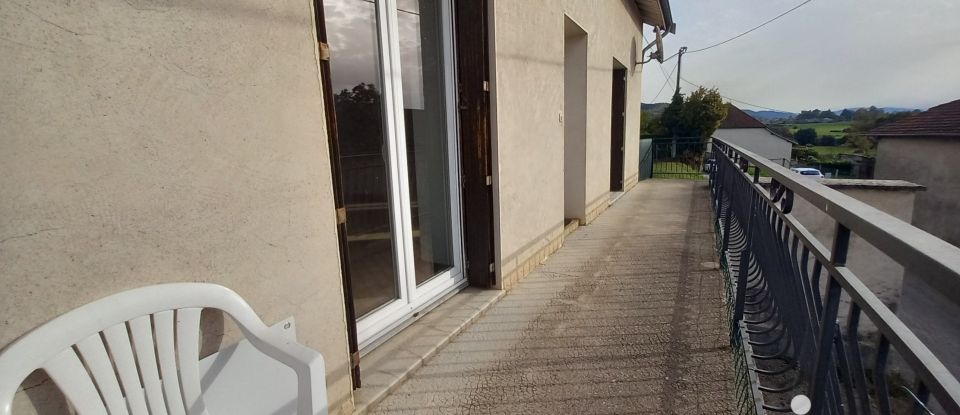 Appartement 4 pièces de 89 m² à Bévenais (38690)