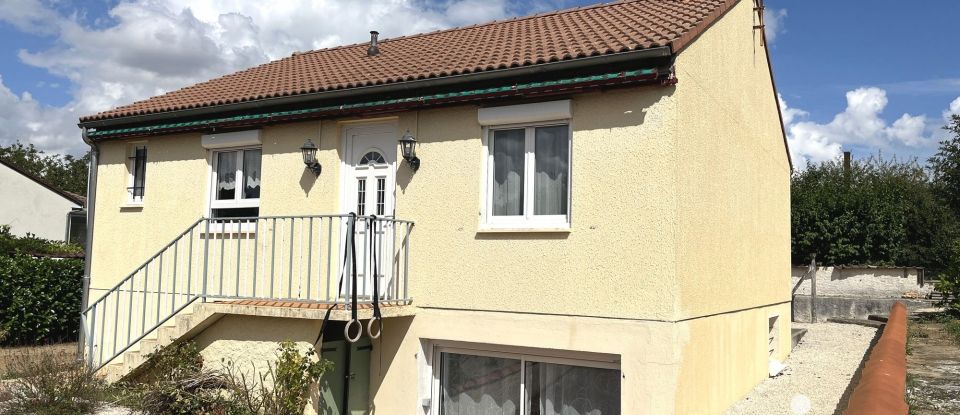 House 7 rooms of 133 m² in Saint-Benoît (86280)