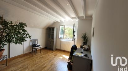 House 9 rooms of 200 m² in Valpuiseaux (91720)