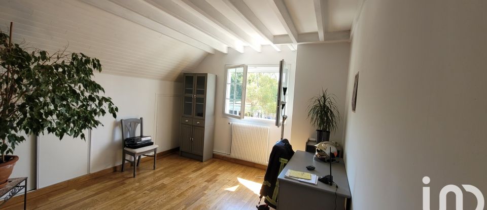 Maison 9 pièces de 200 m² à Maisse (91720)