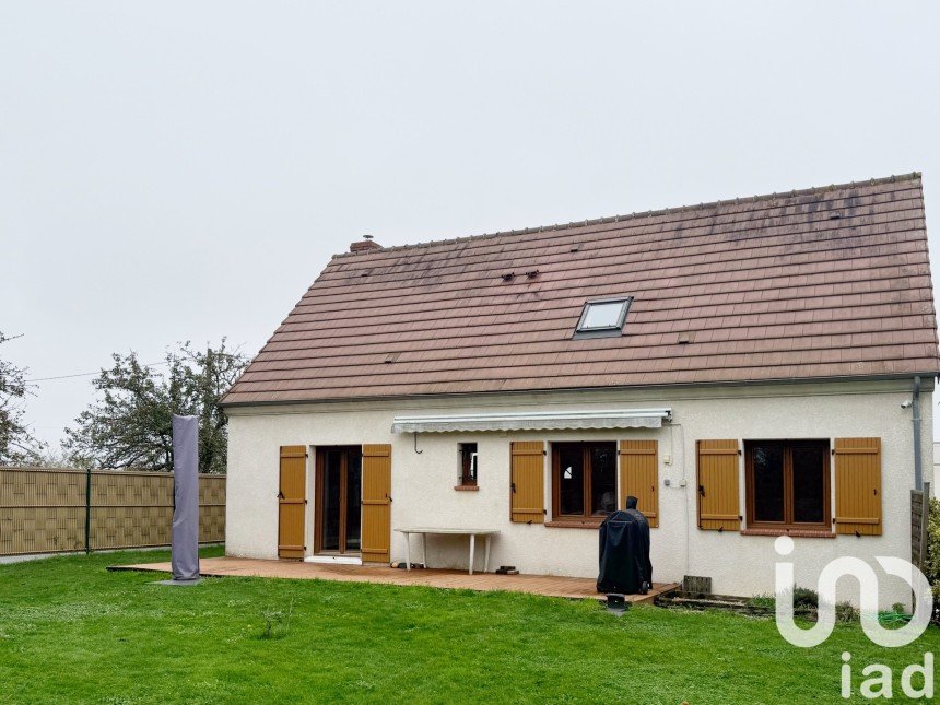 Maison 6 pièces de 131 m² à Lassigny (60310)