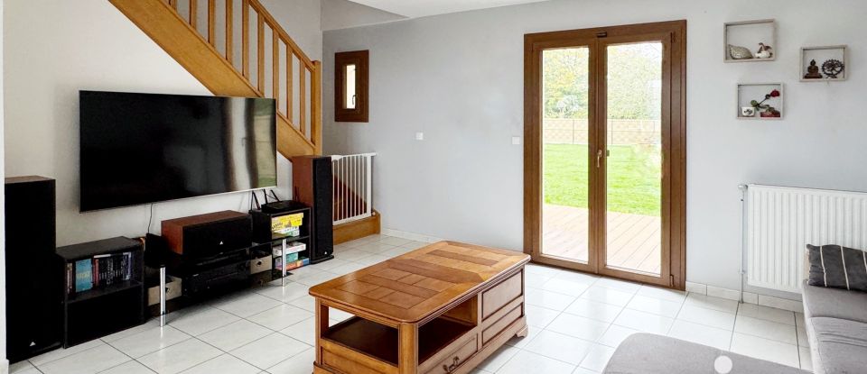 House 6 rooms of 131 m² in Lassigny (60310)