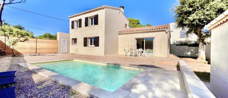 Maison traditionnelle 5 pièces de 151 m² à Fréjus (83600)