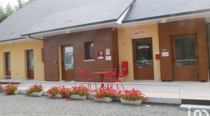 Hotel-restaurant of 493 m² in Tennie (72240)