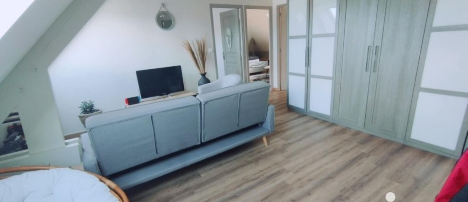 Maison 6 pièces de 200 m² à Sommervieu (14400)