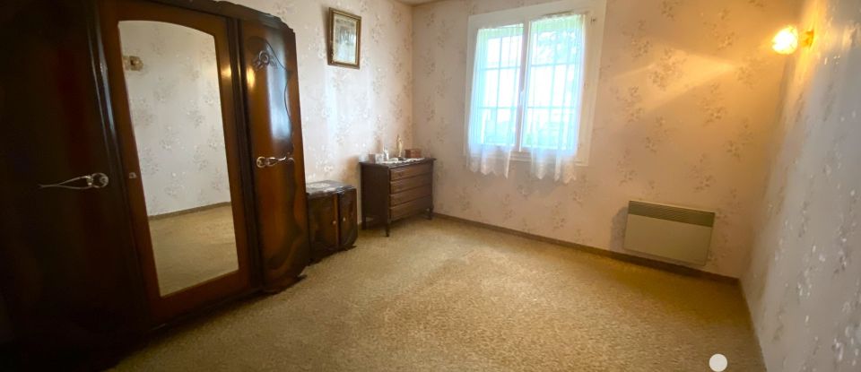 Traditional house 5 rooms of 110 m² in La Chaize-le-Vicomte (85310)