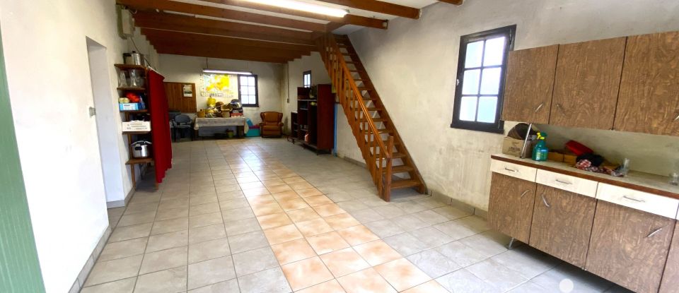 Traditional house 5 rooms of 110 m² in La Chaize-le-Vicomte (85310)