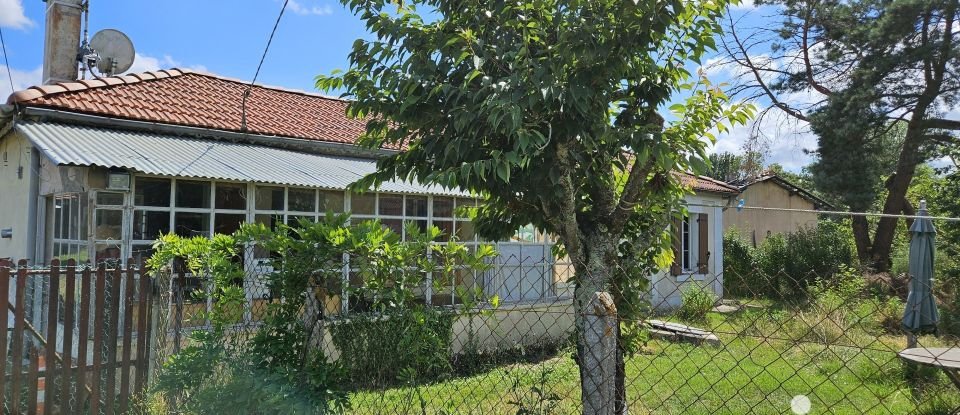 Maison 3 pièces de 95 m² à Les Églisottes-et-Chalaures (33230)