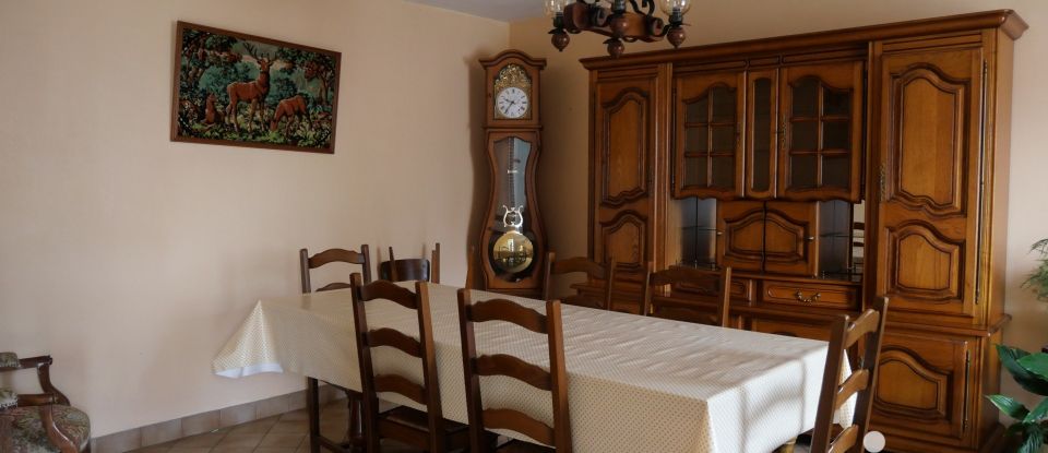 Country house 5 rooms of 114 m² in Plouigneau (29610)