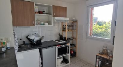 Apartment 2 rooms of 44 m² in Cavignac (33620)