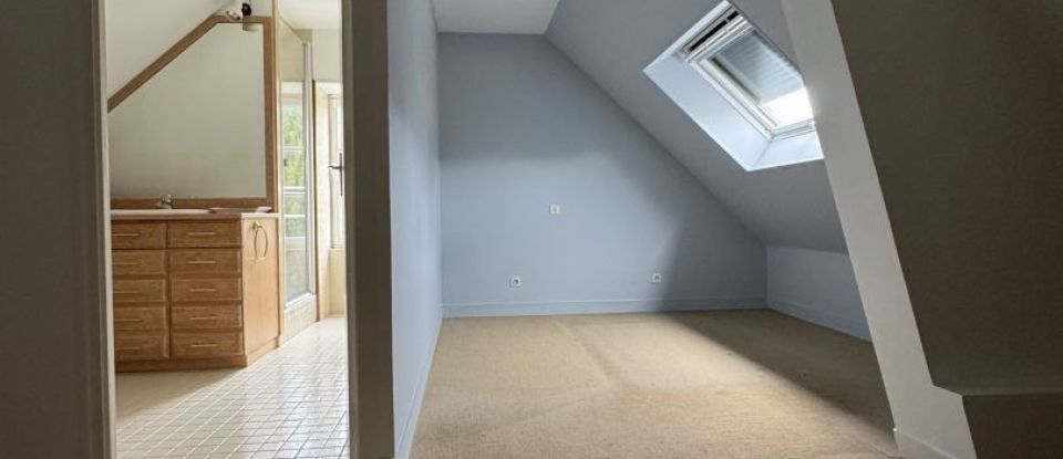 Maison 9 pièces de 230 m² à Alençon (61000)