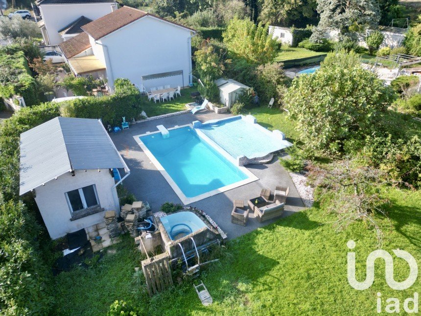 House 5 rooms of 122 m² in Villette-d'Anthon (38280)