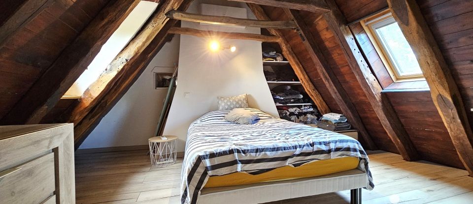 Traditional house 3 rooms of 67 m² in Saint-Simon (46320)