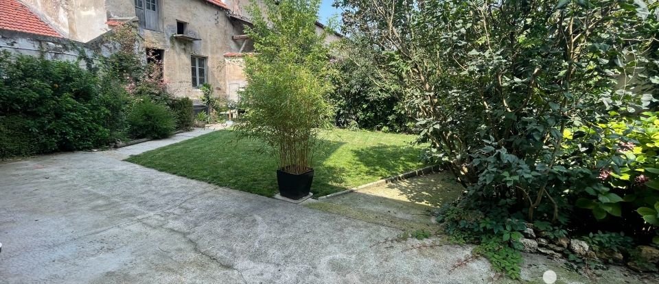 House 10 rooms of 250 m² in Luzancy (77138)