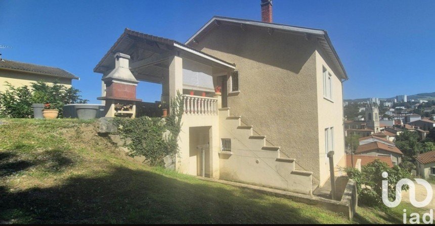 Traditional house 6 rooms of 240 m² in Saint-Chamond (42400)