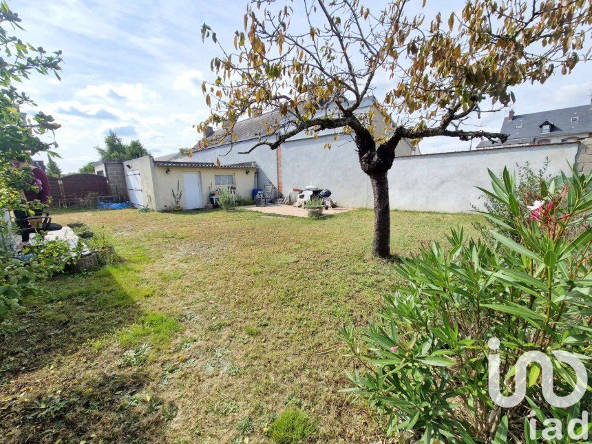 Traditional house 5 rooms of 72 m² in Sully-sur-Loire (45600)